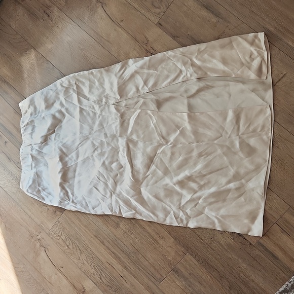 Babaton Dresses & Skirts - Babaton High-Waisted Slip Eames Skirt